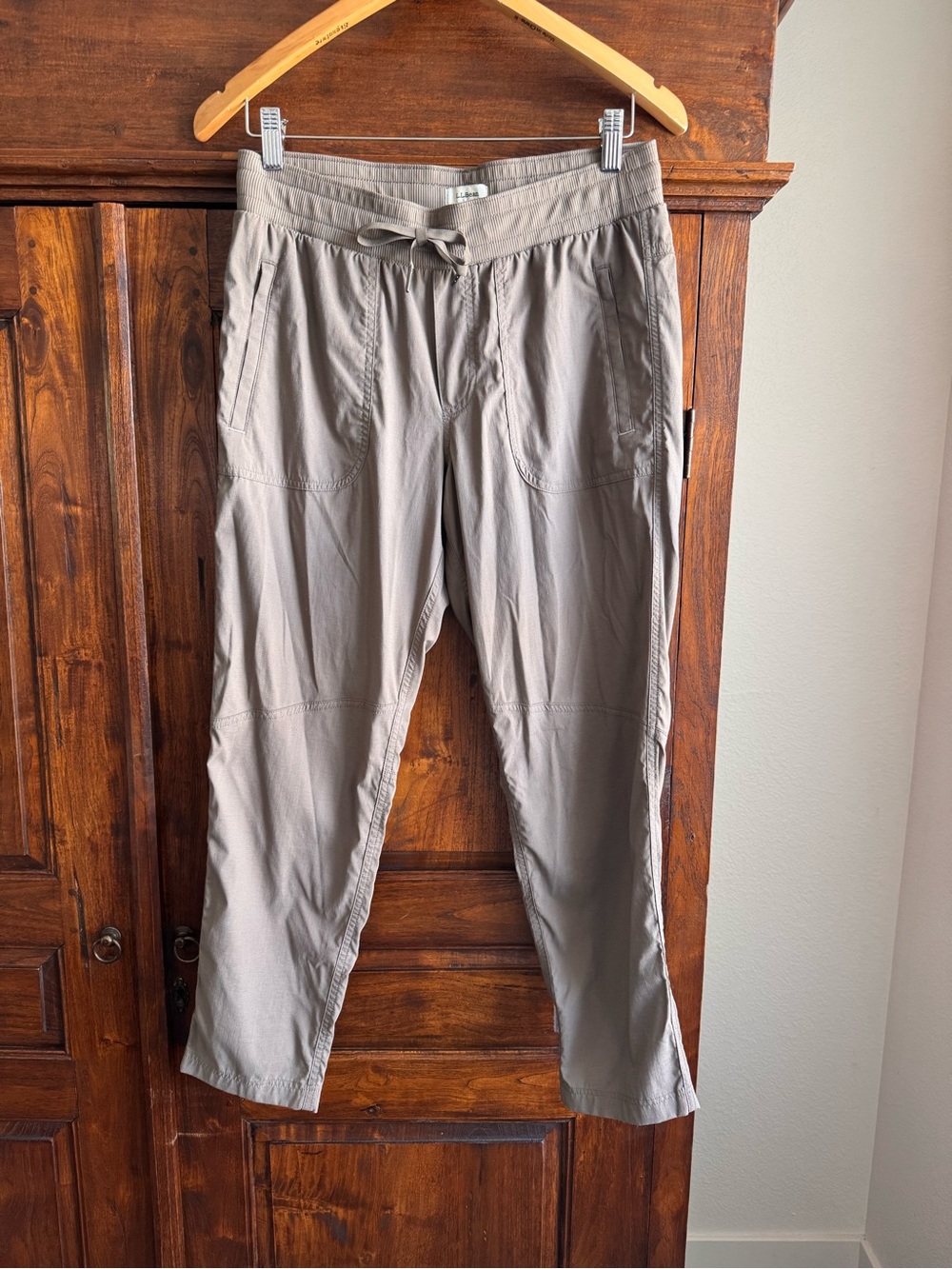 L.L.Bean Women's Vista Camp Pants in a taupe